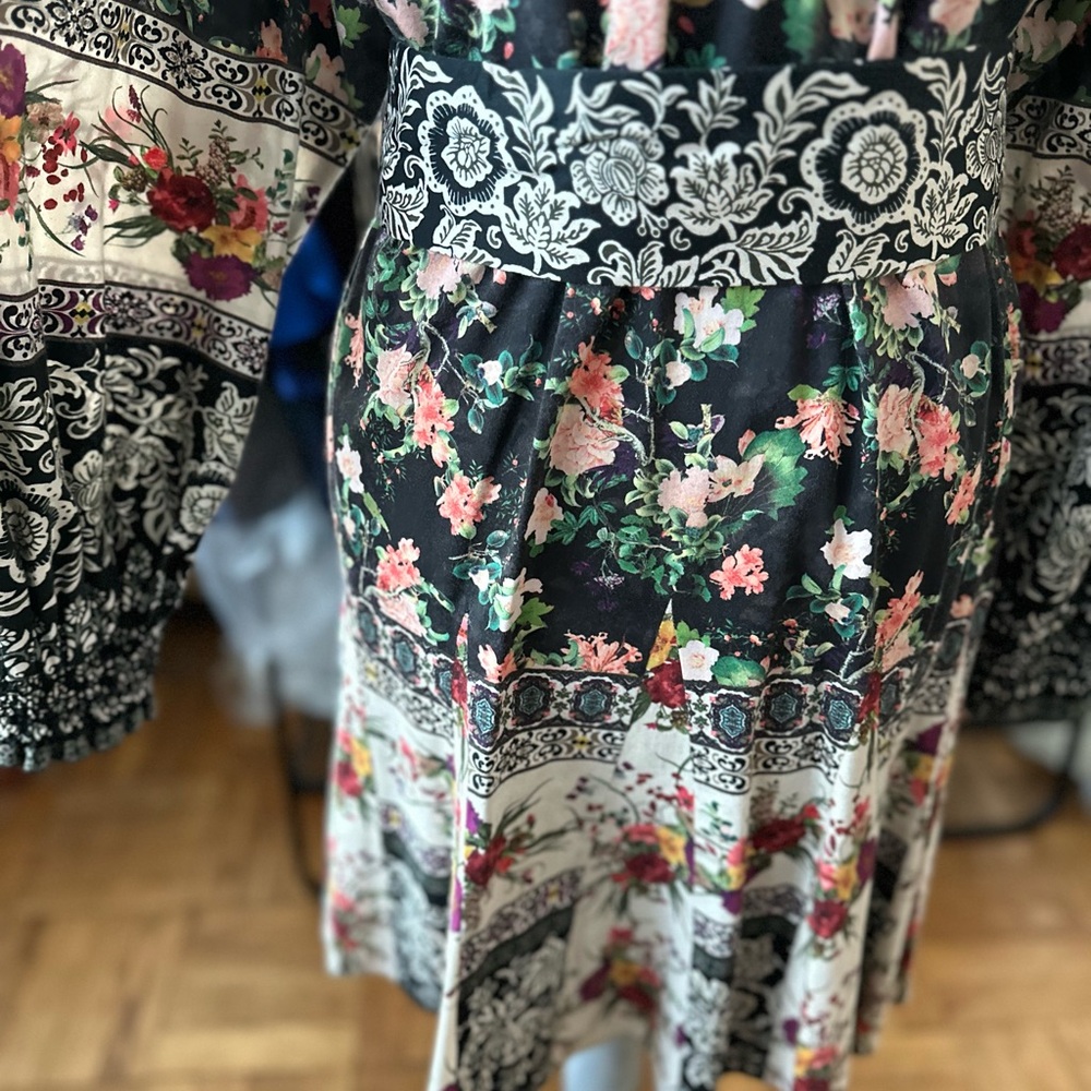Alice + Olivia | DREAM CASTLE 
Mix Print Long Sleeve Cotton Blend Dress - Picture 12 of 15